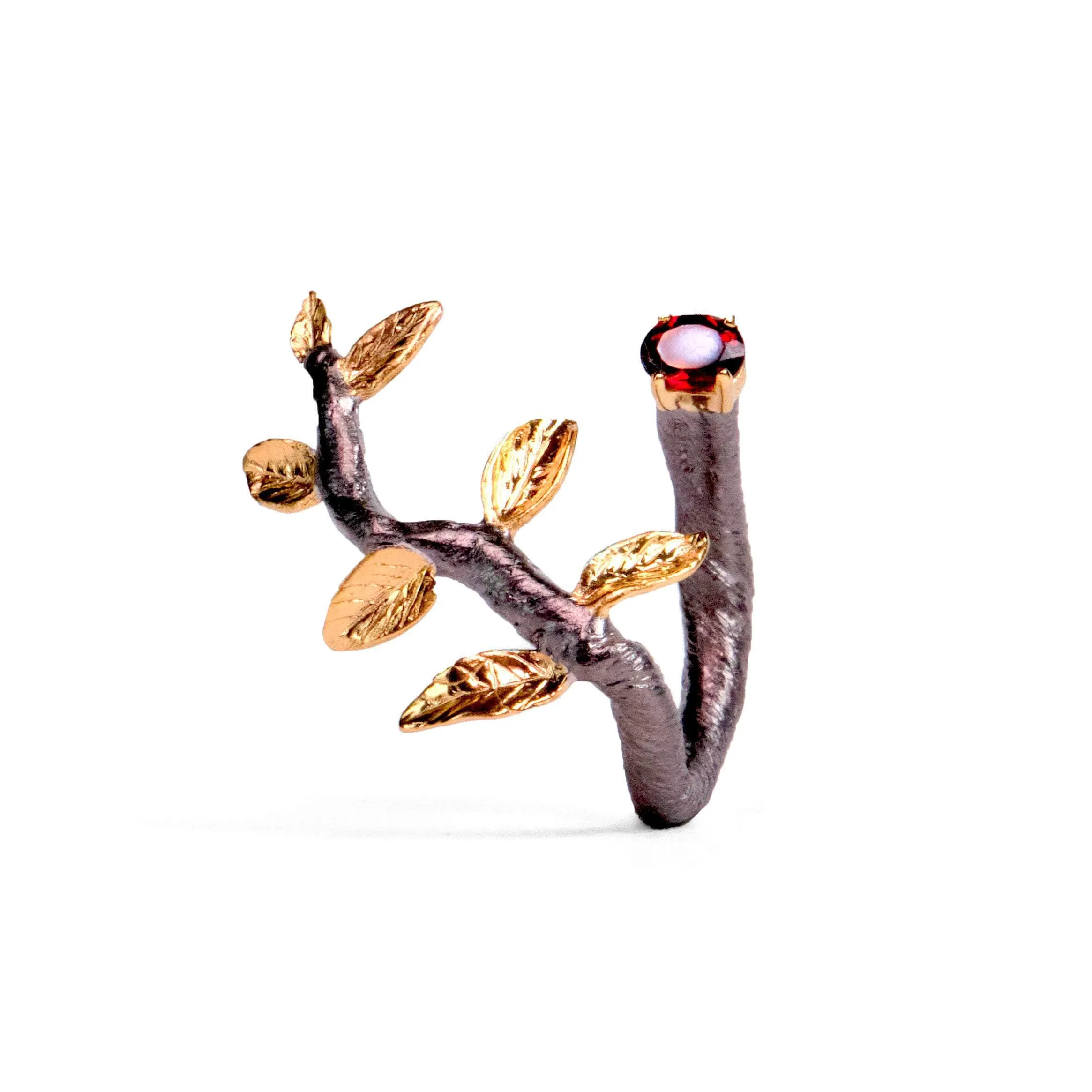Haara Garnet Ring